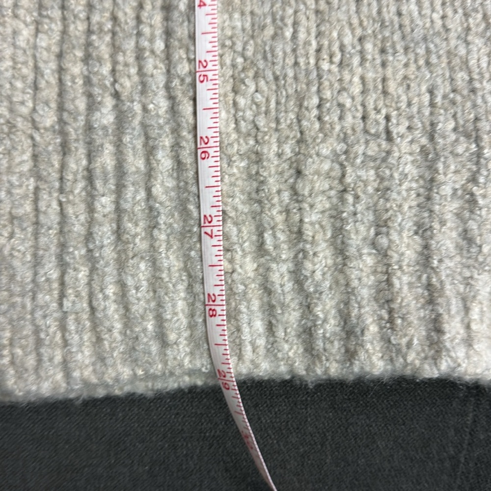 Vince size small sweater cardigan. - Picture 11 of 11